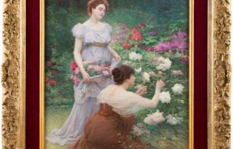 Gemälde zweier Frauen im Garten mit Blumen, gerahmt in opulenter Goldleiste – Kunstauktion historischer Werke.